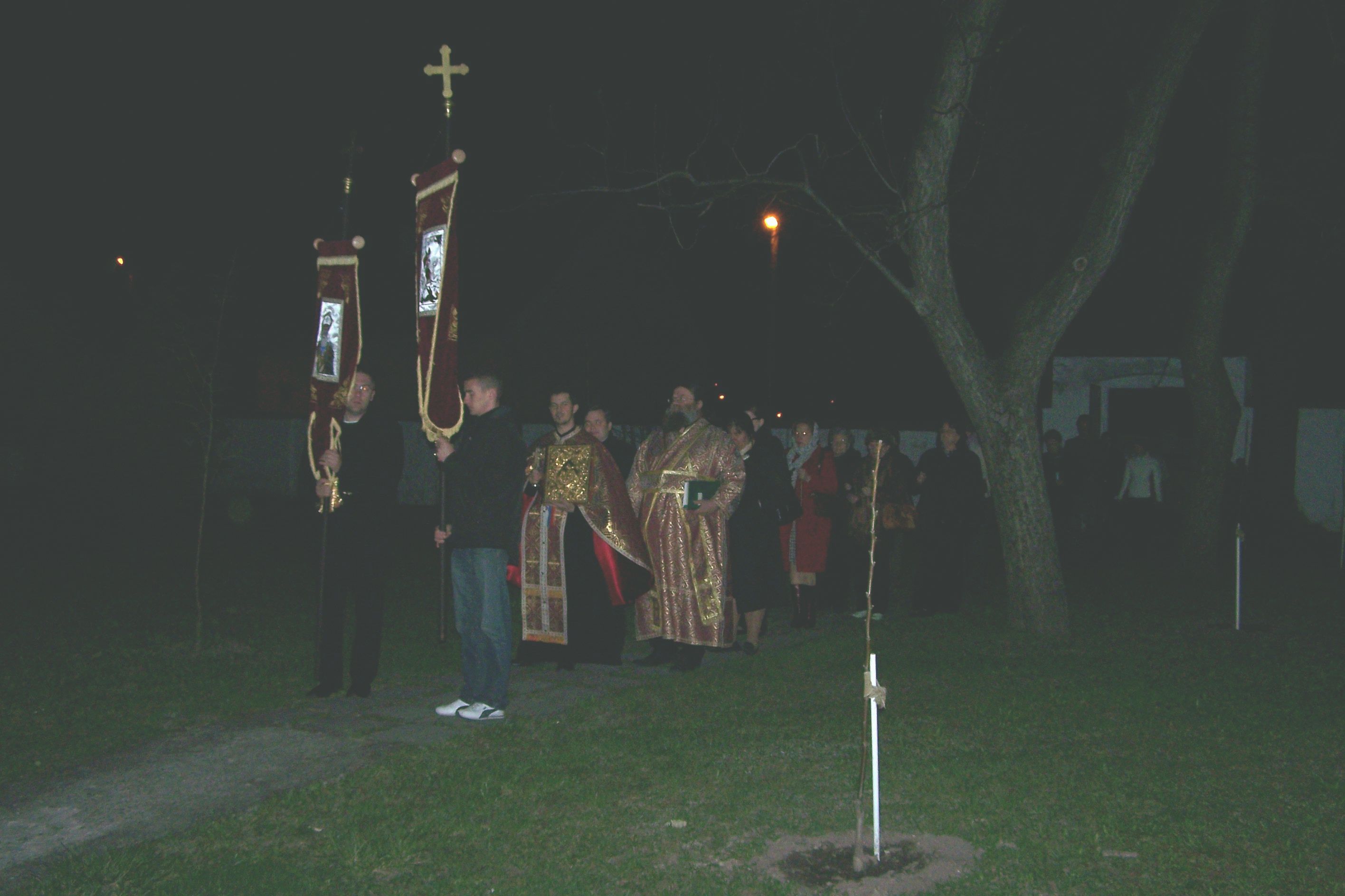 Húsvét ,2010, feltámadás, körmenet ..jpg
